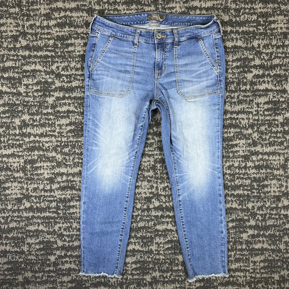 Torrid Crop Boyfriend Jeans Womens 10 Blue Vintage Stretch Raw Hem Medium Wash